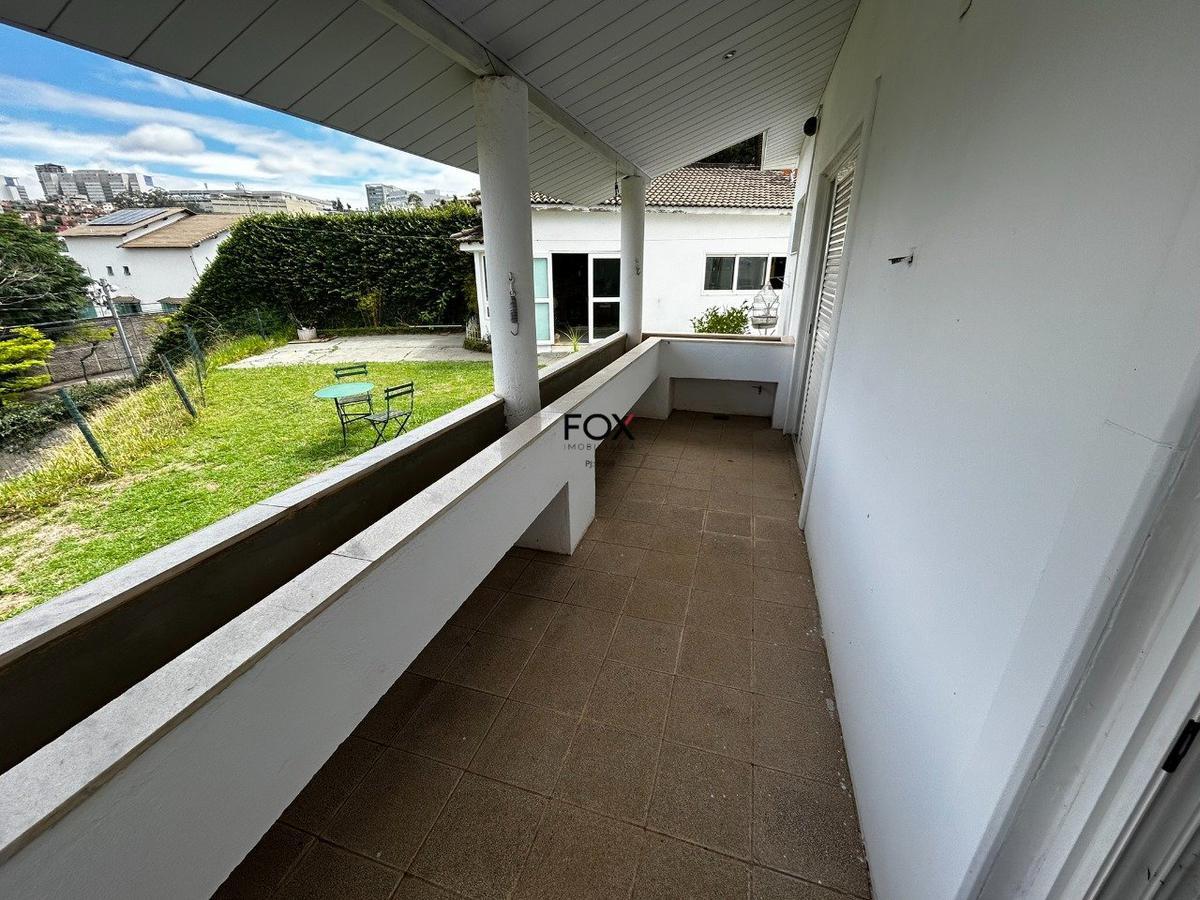 Casa, Estoril, 4 Quartos, 6 Vagas, 1 Suíte