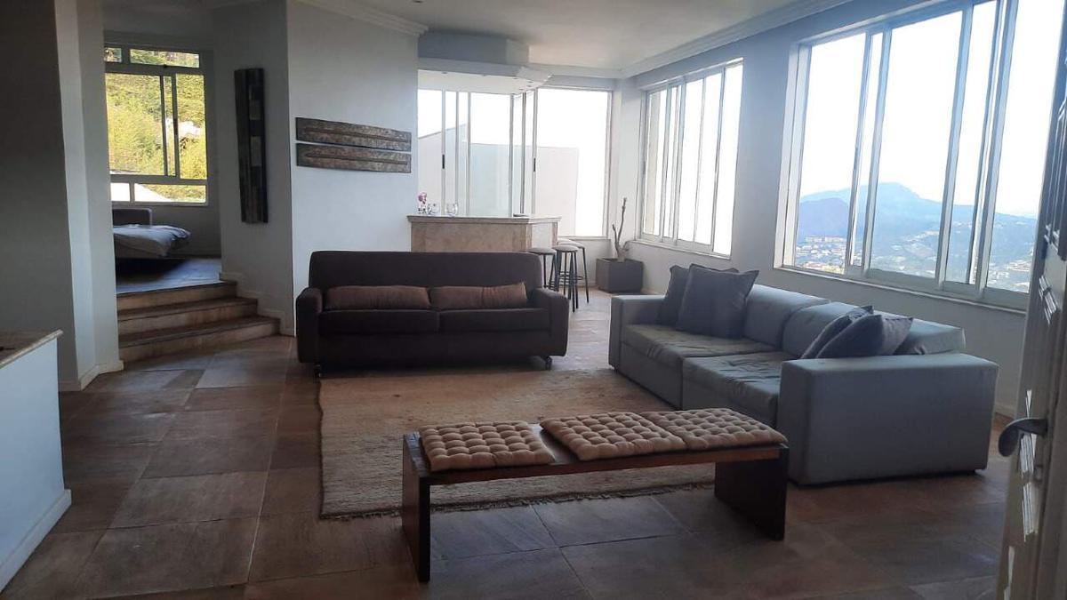 Casa, Vila Castela, 4 Quartos, 6 Vagas, 1 Suíte