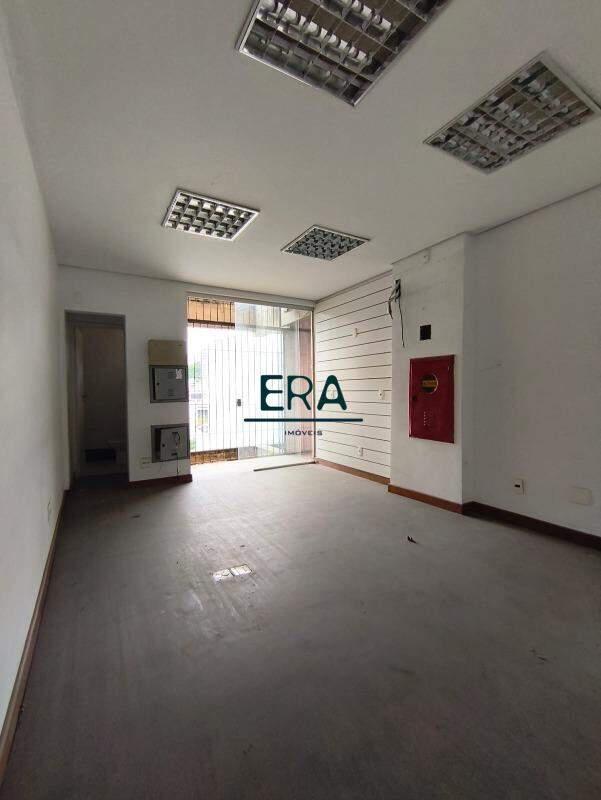 Andar, Estoril, 0 Quarto, 2 Vagas