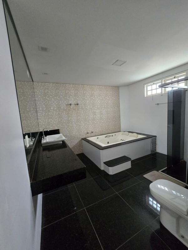 Casa, Cabral, 4 Quartos, 4 Vagas, 3 Suítes