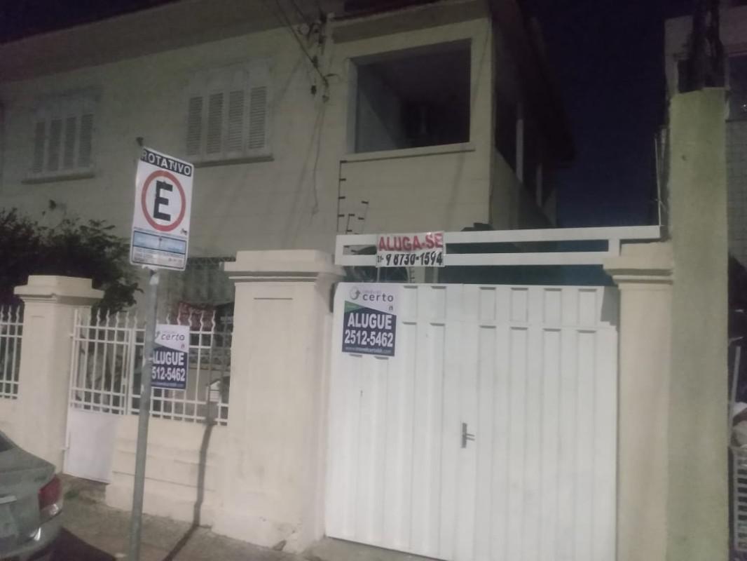 Casa, Floresta, 3 Quartos, 8 Vagas, 1 Suíte