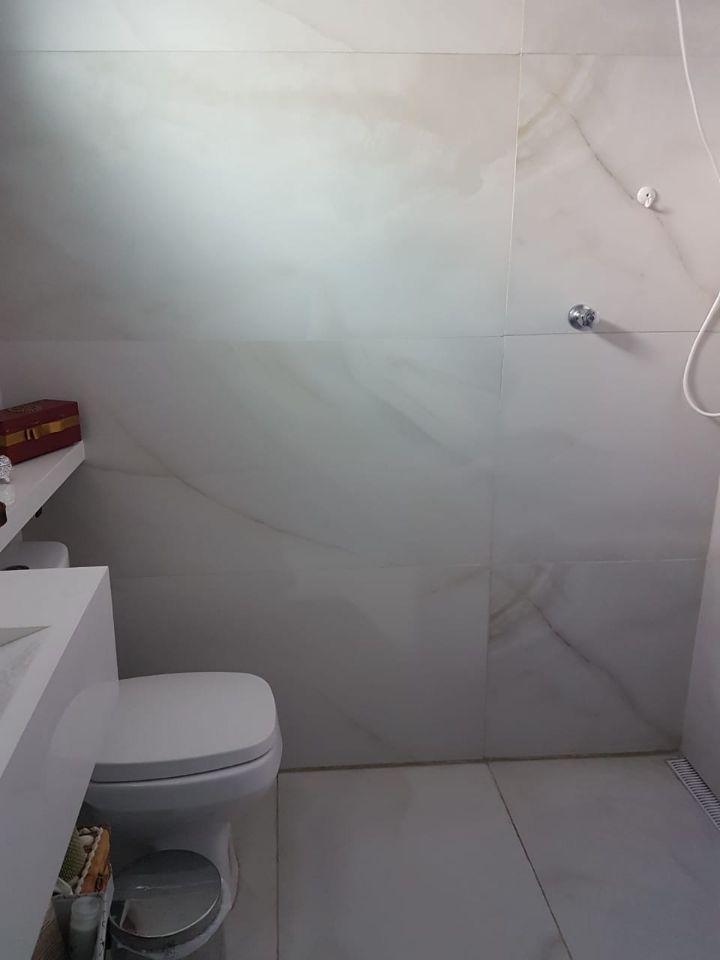 Casa, Industrial, 3 Quartos, 1 Vaga, 1 Suíte