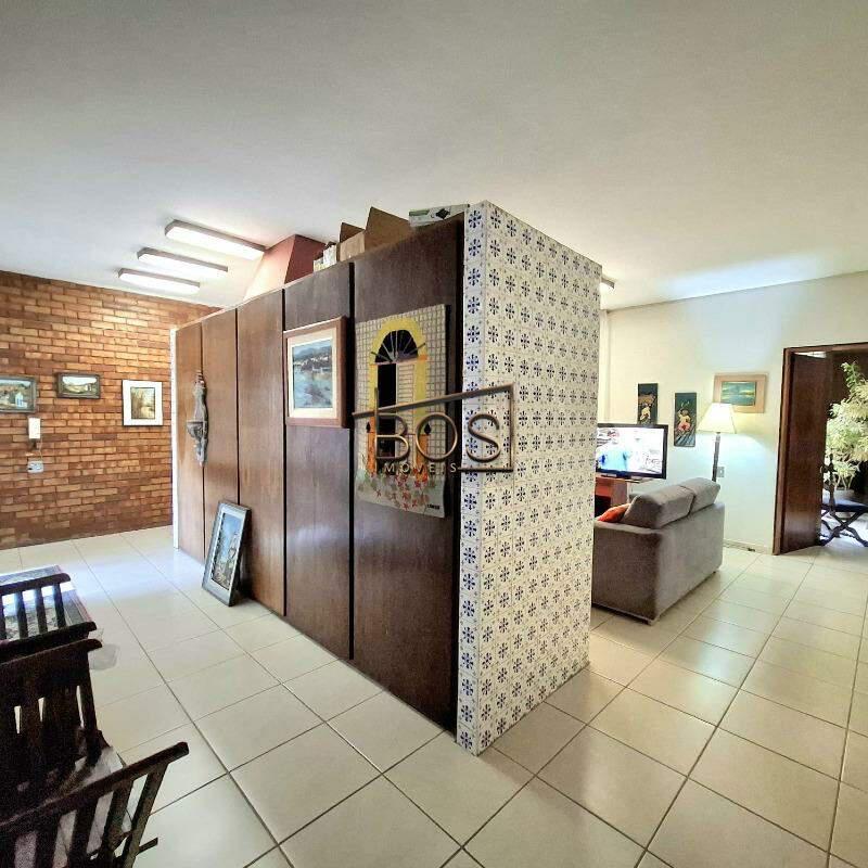 Casa, Cidade Jardim, 6 Quartos, 10 Vagas, 1 Suíte