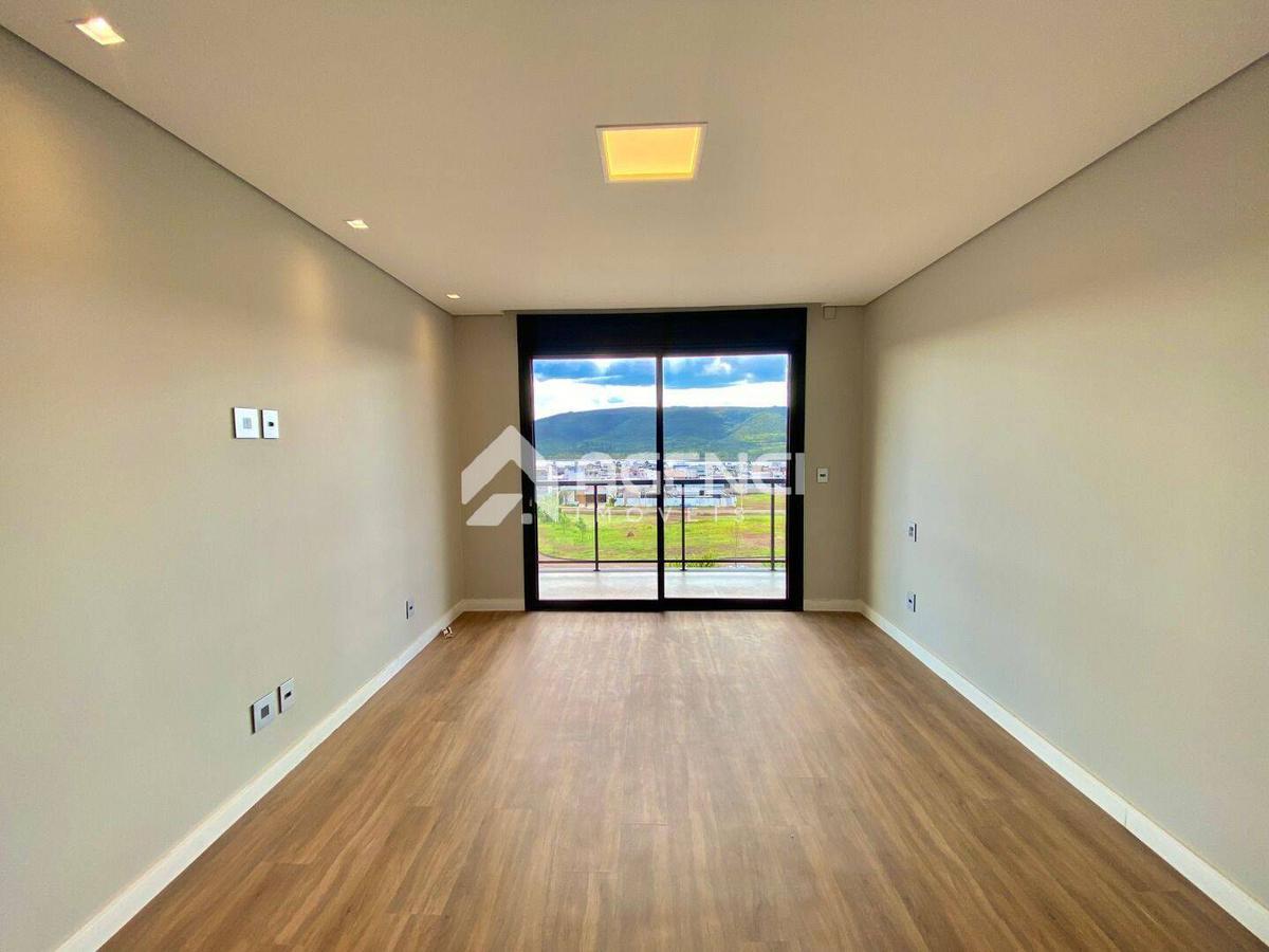 Casa, Alphaville - Lagoa dos Ingleses, 4 Quartos, 0 Vaga, 3 Suítes