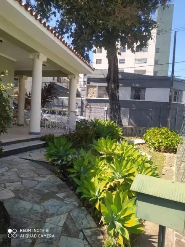 Casa, Calafate, 4 Quartos, 2 Vagas, 1 Suíte
