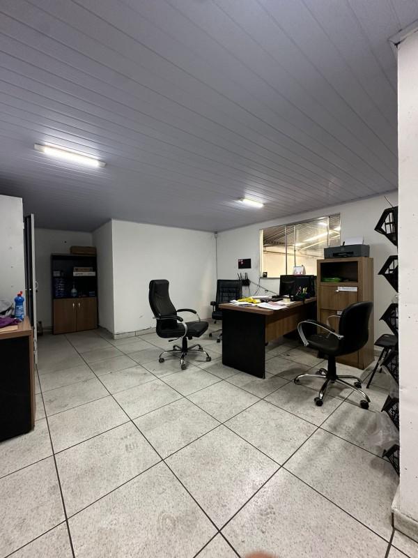 Galpão, Cachoeirinha, 0 Quarto, 0 Vaga