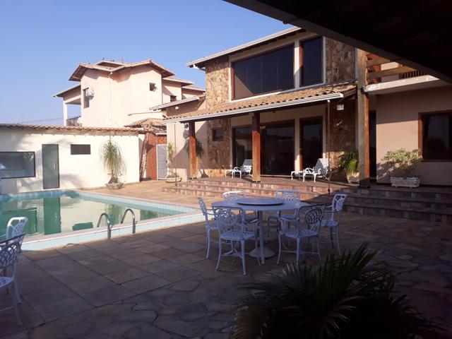Casa, Trevo, 4 Quartos, 6 Vagas, 4 Suítes