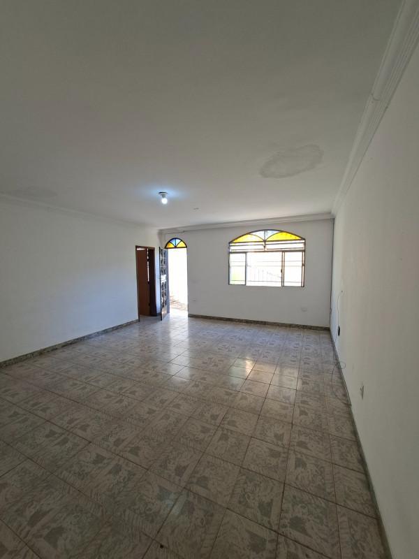Casa, Paulo VI, 3 Quartos, 2 Vagas, 1 Suíte