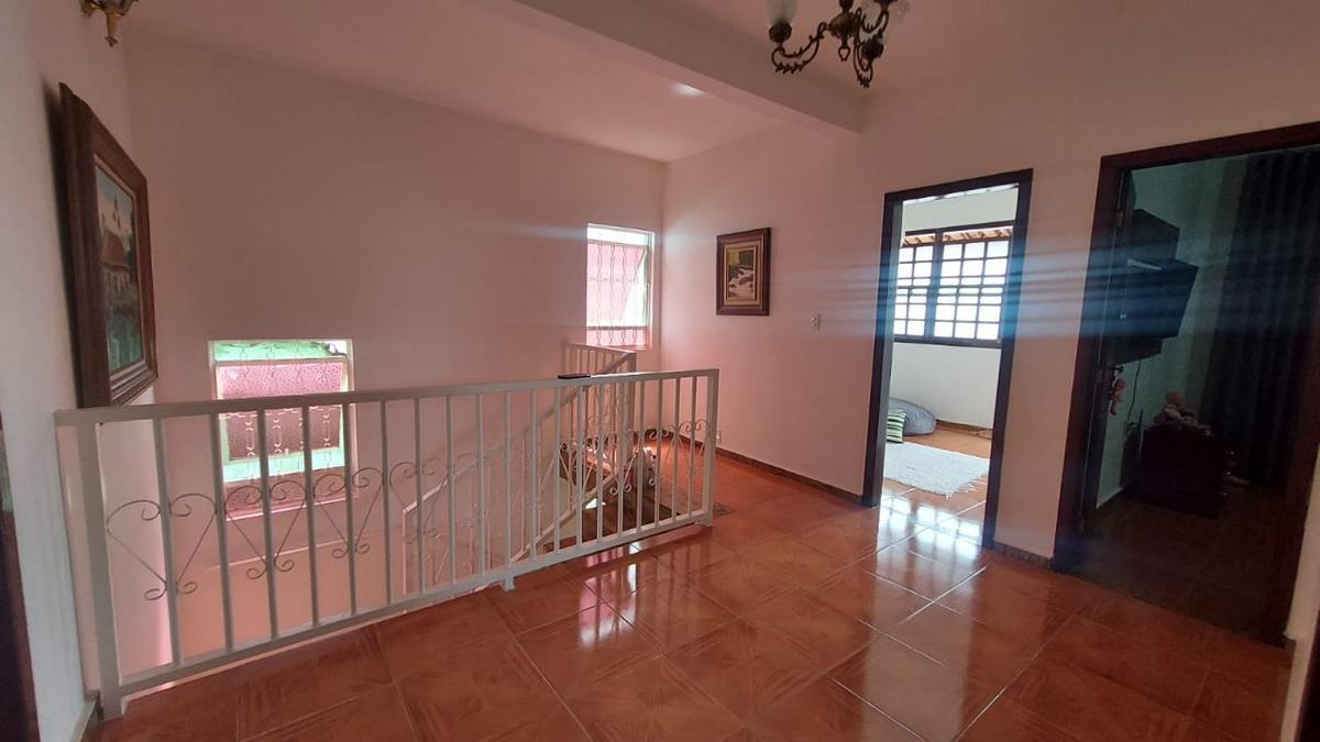 Casa, Dona Clara, 4 Quartos, 6 Vagas, 2 Suítes
