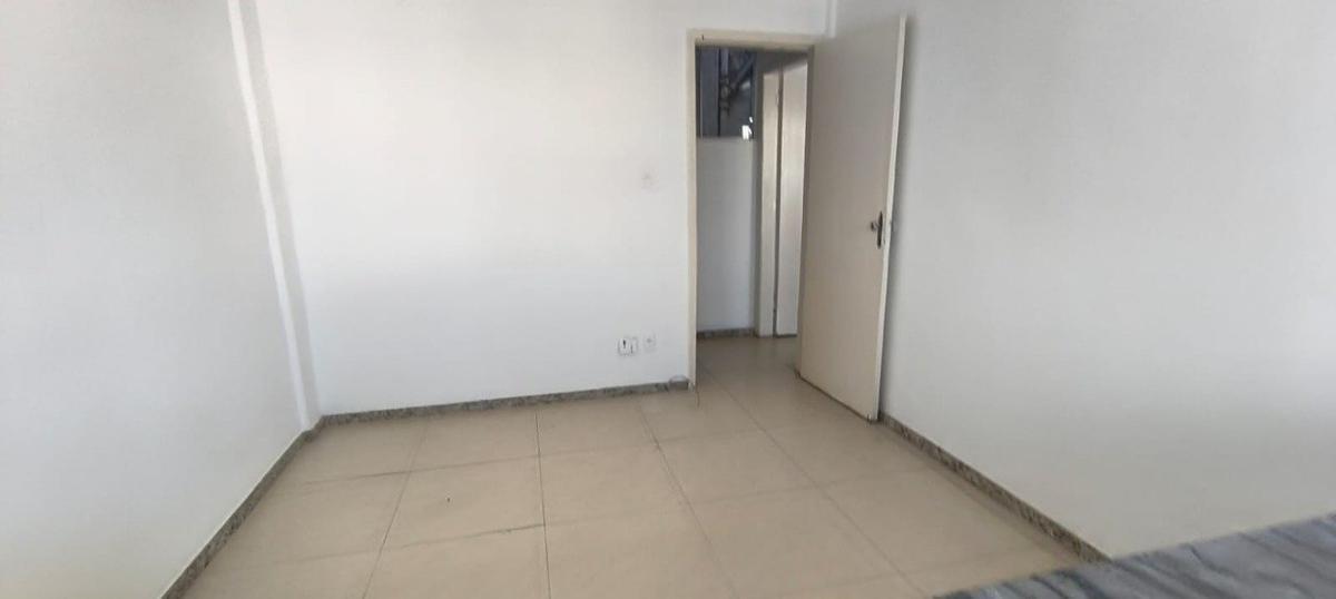 Sala, Centro, 0 Quarto, 0 Vaga