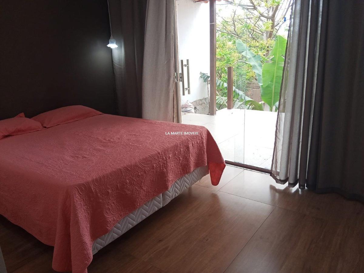 Casa, Santa Cruz Industrial, 4 Quartos, 3 Vagas, 1 Suíte