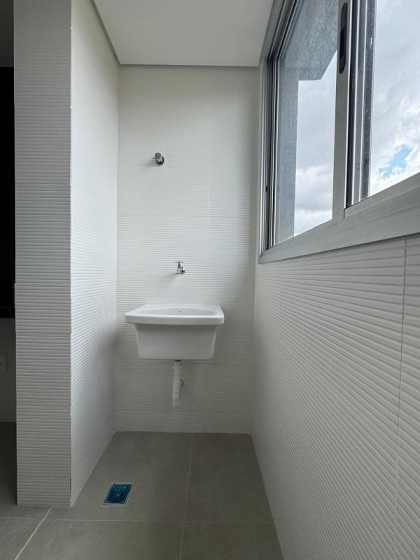 Apartamento, Sagrada Família, 3 Quartos, 2 Vagas, 1 Suíte
