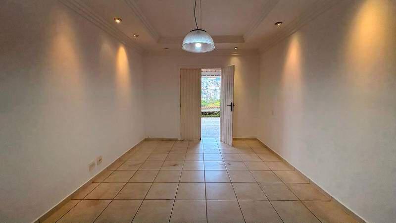 Casa, Vila Paris, 4 Quartos, 4 Vagas, 2 Suítes