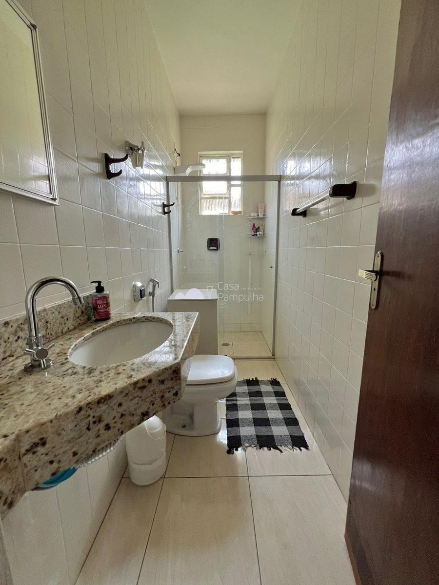 Casa, Planalto, 4 Quartos, 2 Vagas, 2 Suítes