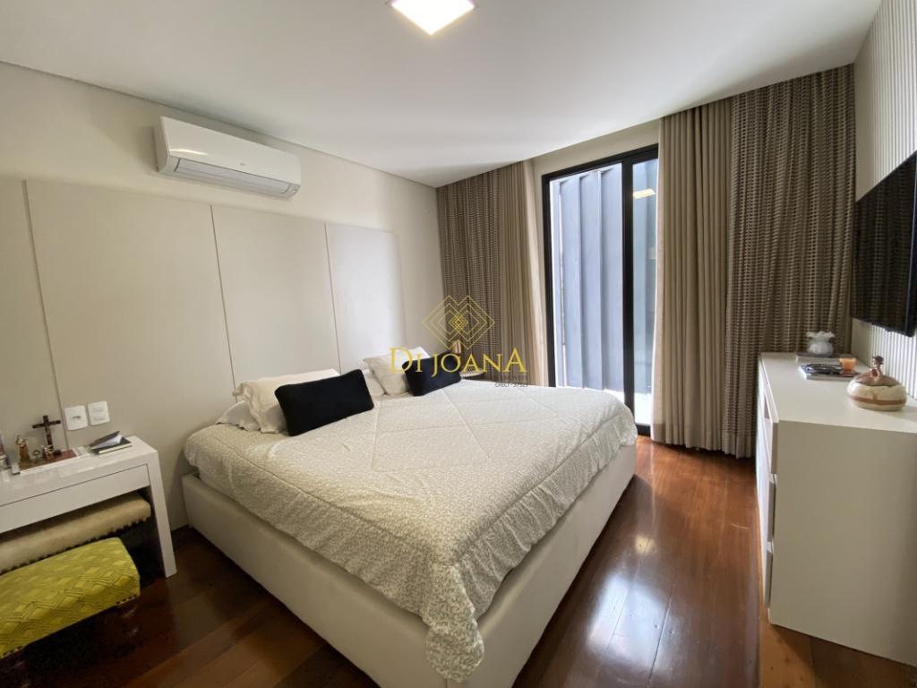 Casa, Ingá Alto, 4 Quartos, 8 Vagas, 4 Suítes