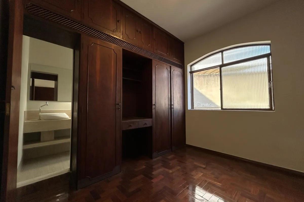 Casa, Liberdade, 4 Quartos, 3 Vagas, 2 Suítes
