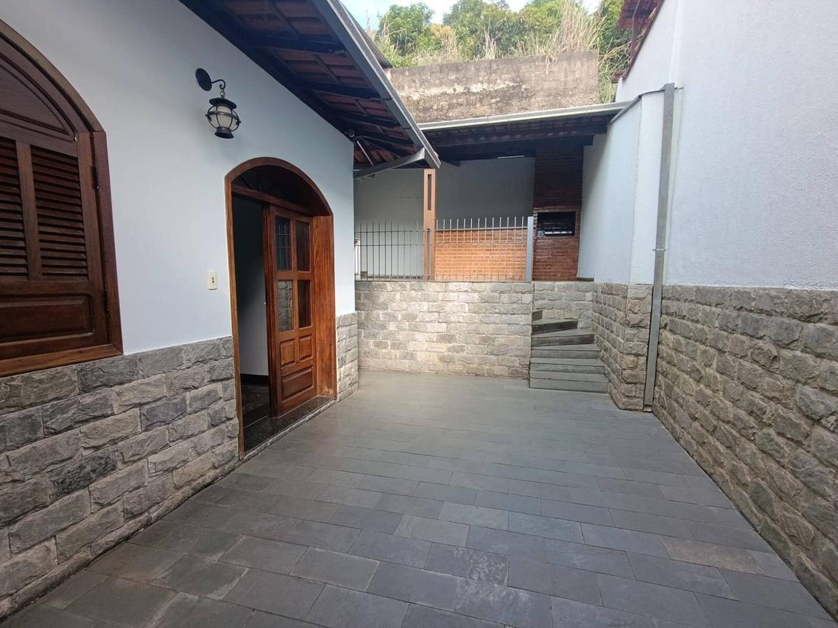 Casa, João XXIII, 5 Quartos, 3 Vagas, 1 Suíte
