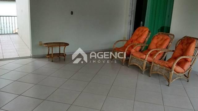 Casa, Camargos, 5 Quartos, 0 Vaga, 3 Suítes