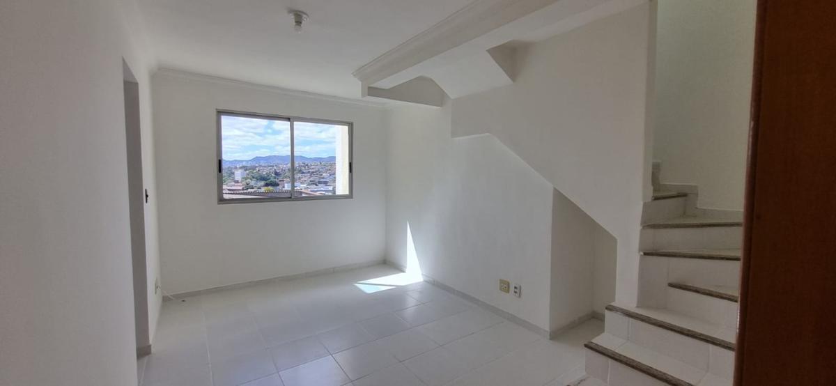 Cobertura, Santa Maria, 2 Quartos, 2 Vagas, 1 Suíte