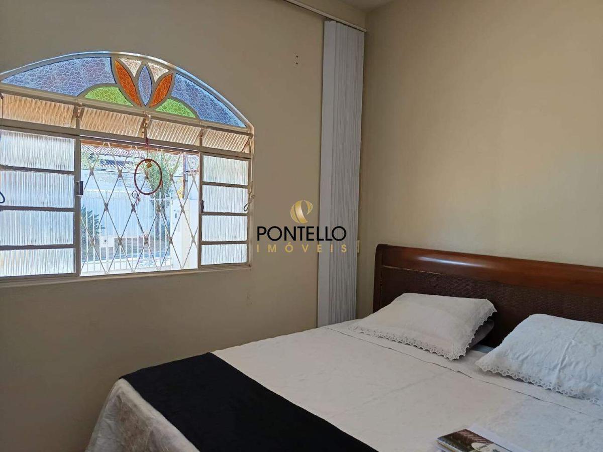 Casa, Jardim Europa, 4 Quartos, 2 Vagas, 1 Suíte