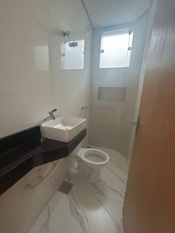 Casa, Vila Cristina, 3 Quartos, 2 Vagas, 1 Suíte