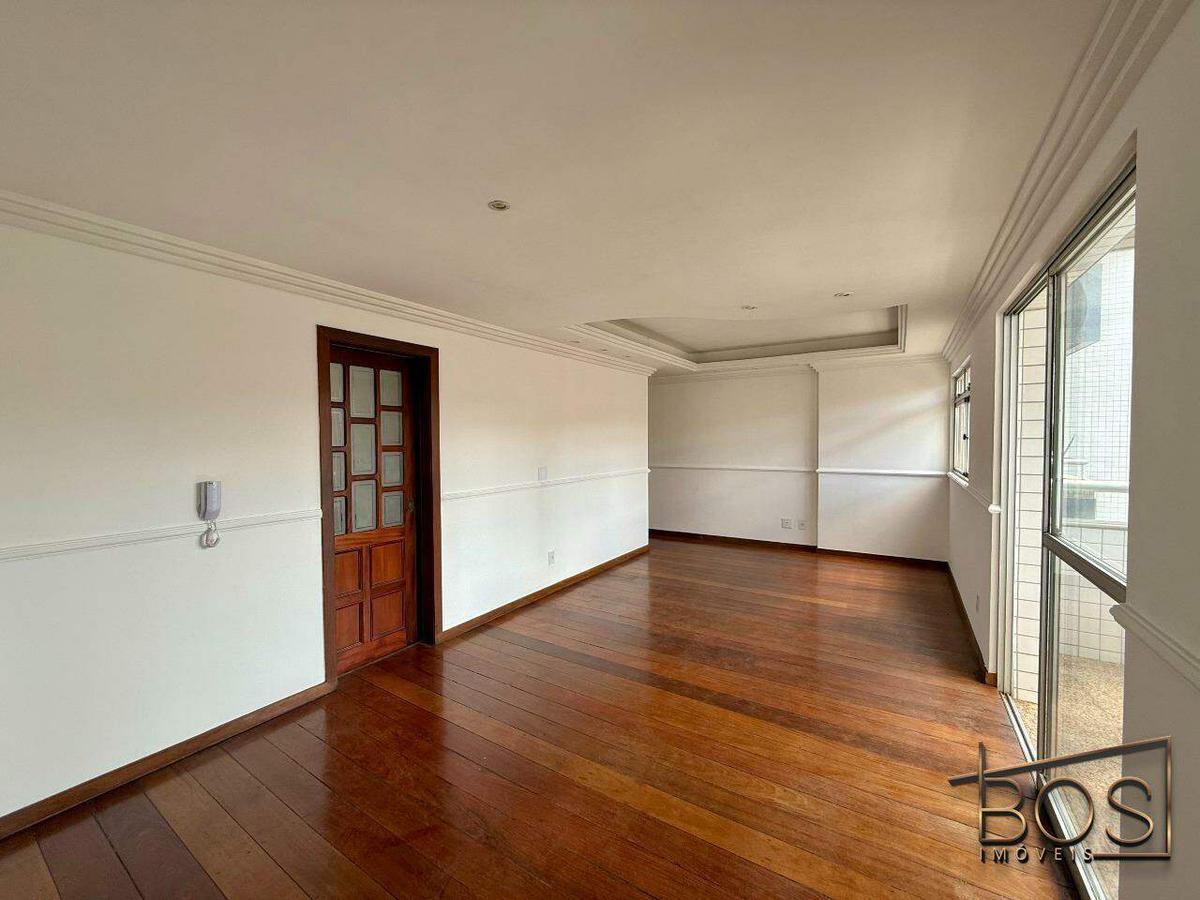 Apartamento, Colégio Batista, 4 Quartos, 2 Vagas, 1 Suíte