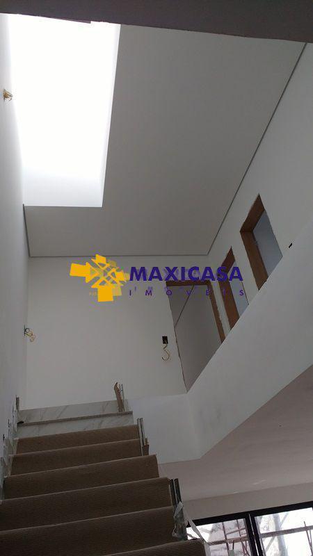 Casa, Planalto, 4 Quartos, 2 Vagas, 1 Suíte