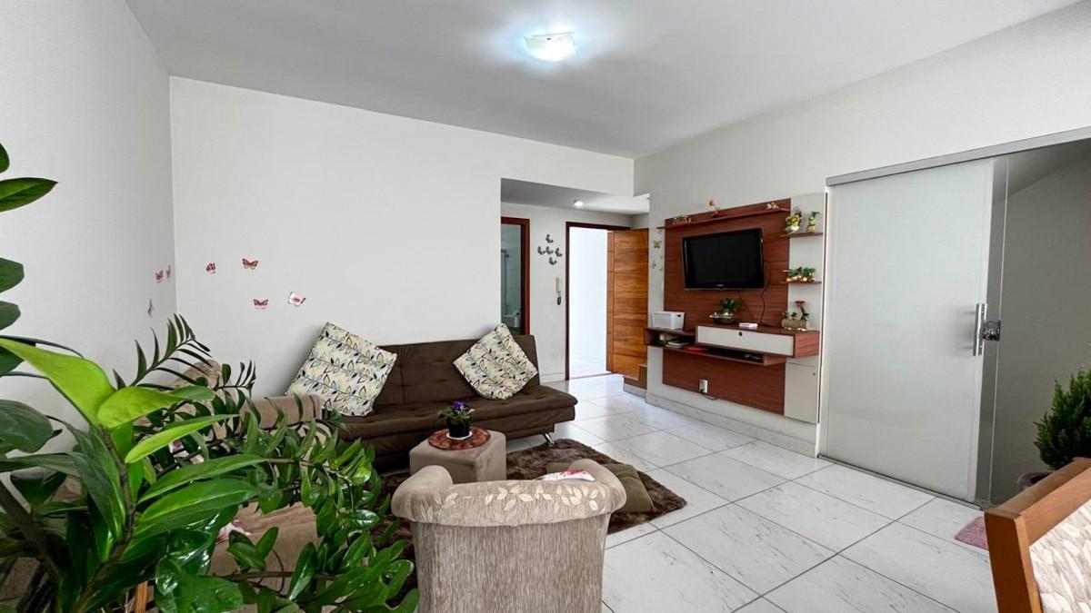 Casa, Santa Efigênia, 3 Quartos, 2 Vagas, 2 Suítes