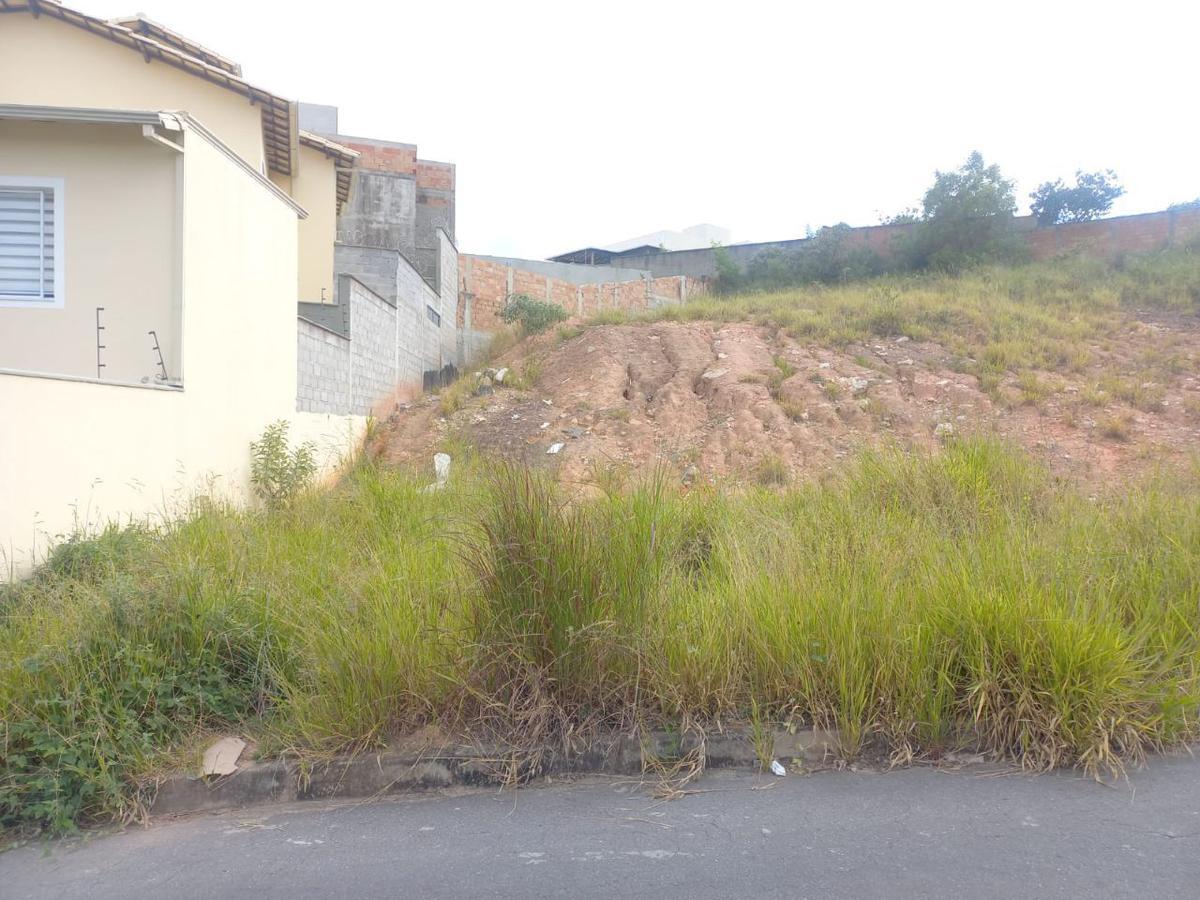 Lote, Liberdade, 0 Quarto, 0 Vaga