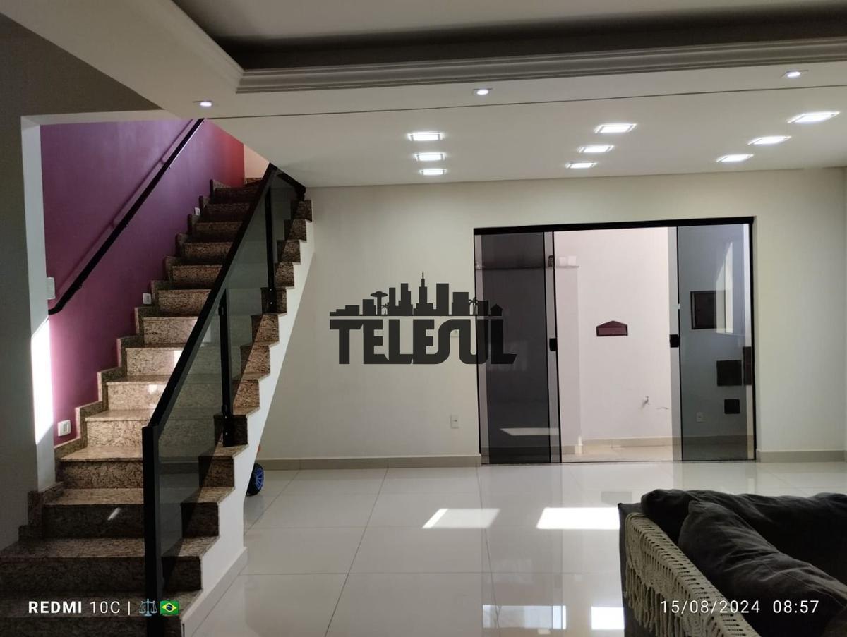 Casa, Jardim Zinoca, 3 Quartos, 2 Vagas, 3 Suítes