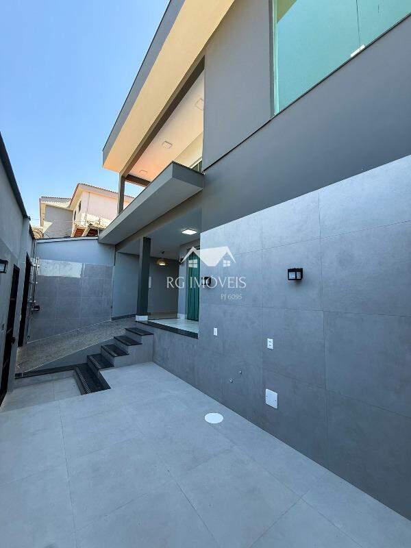 Casa, Brasil Industrial, 8 Quartos, 3 Vagas, 3 Suítes