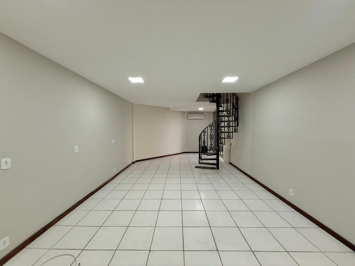 Andar, São José, 0 Quarto, 0 Vaga