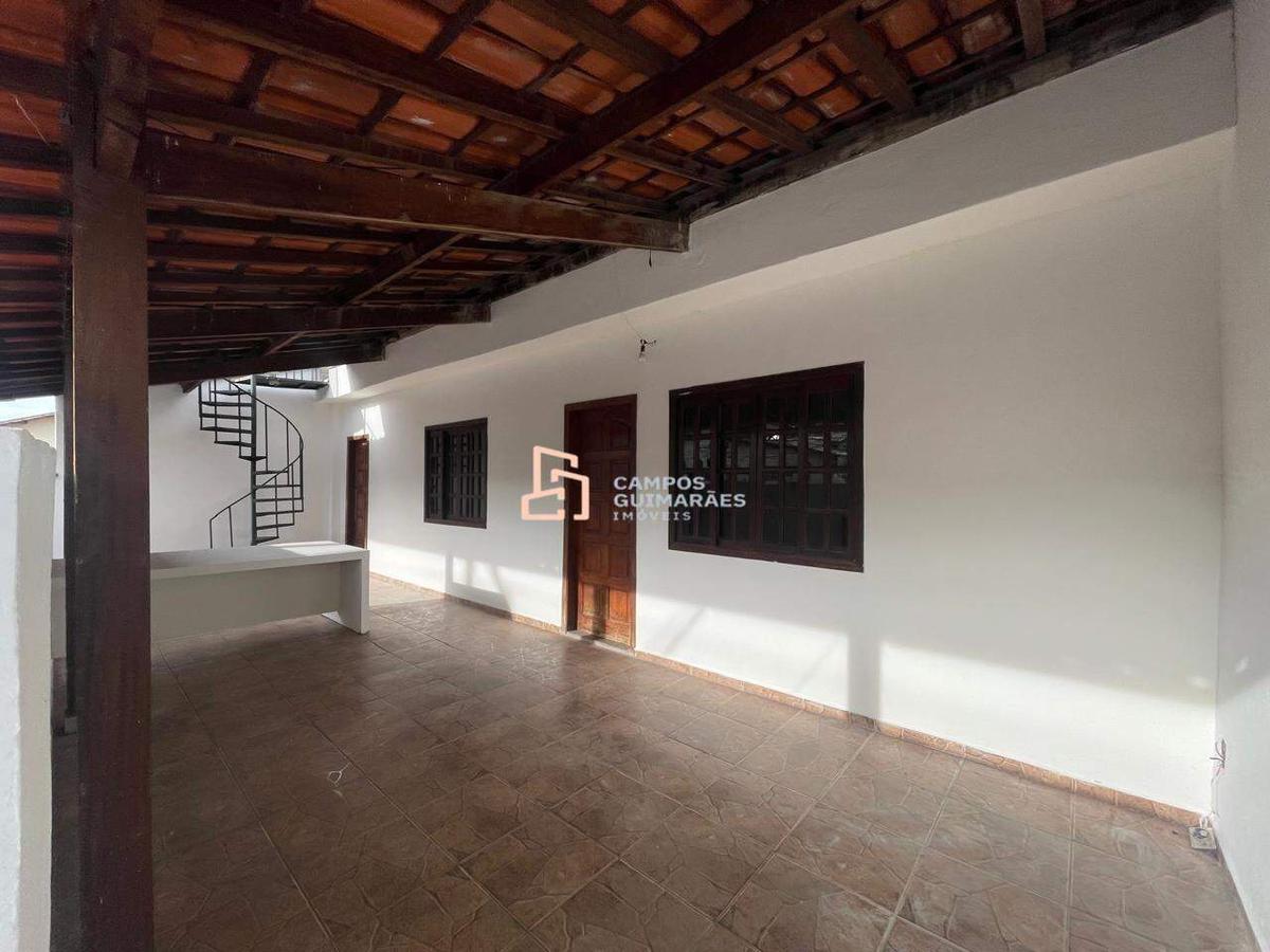 Casa Comercial, Alípio de Melo, 3 Quartos, 1 Suíte
