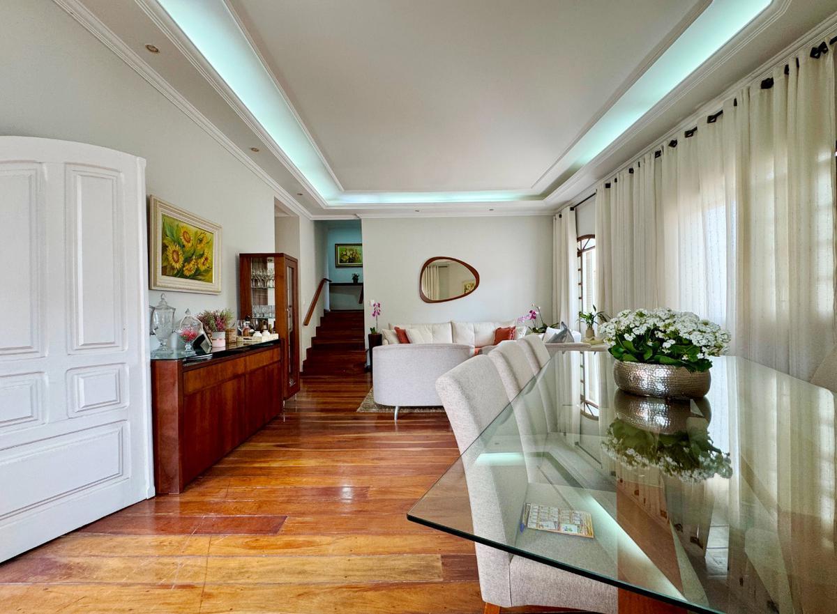 Casa, Santa Amélia, 3 Quartos, 10 Vagas, 1 Suíte