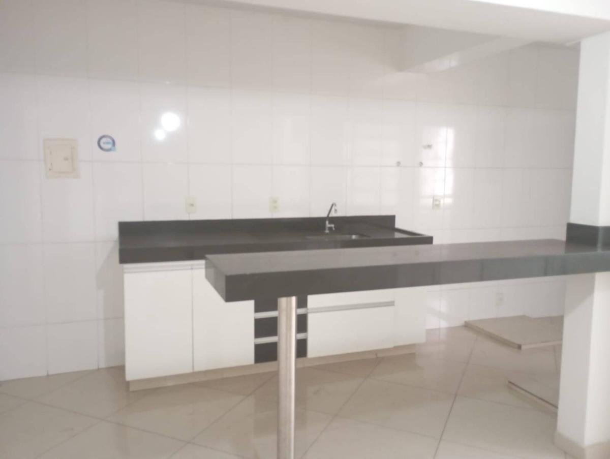 Apartamento, Centro, 3 Quartos, 0 Vaga, 1 Suíte