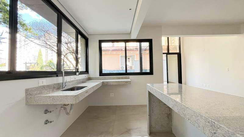 Apartamento, Sion, 4 Quartos, 3 Vagas, 4 Suítes