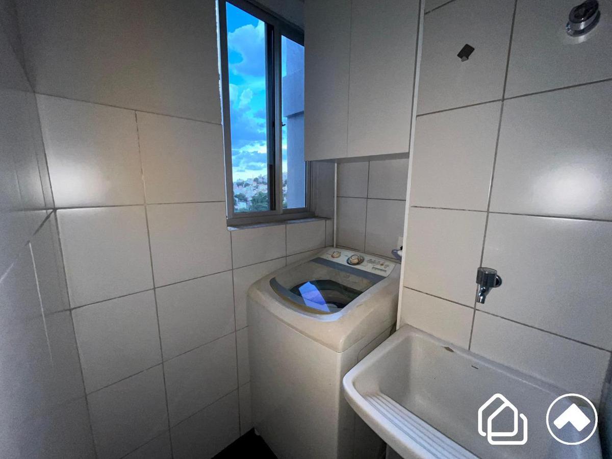 Apartamento, Estoril, 2 Quartos, 2 Vagas, 1 Suíte