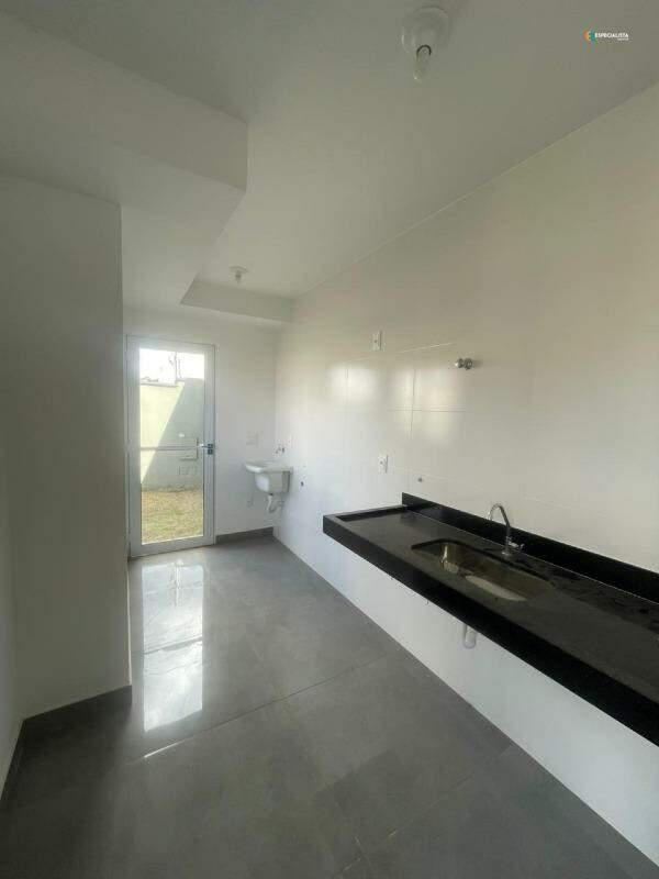 Casa, Novo Centro, 2 Quartos, 1 Vaga, 1 Suíte