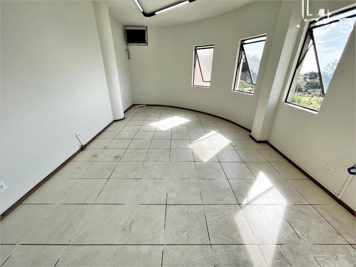 Sala, Luxemburgo, 0 Quarto, 0 Vaga
