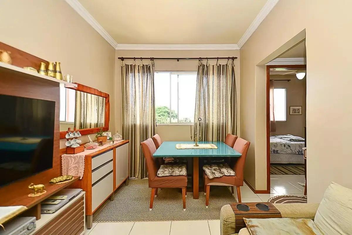 Apartamento, Sagrada Família, 2 Quartos, 1 Vaga, 1 Suíte