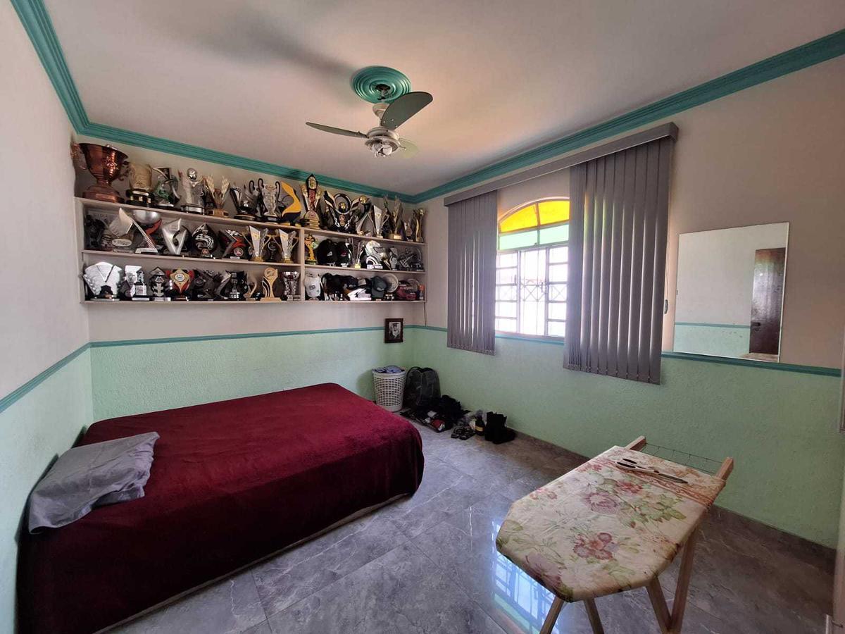 Casa, Jardim Riacho das Pedras, 3 Quartos, 8 Vagas, 2 Suítes
