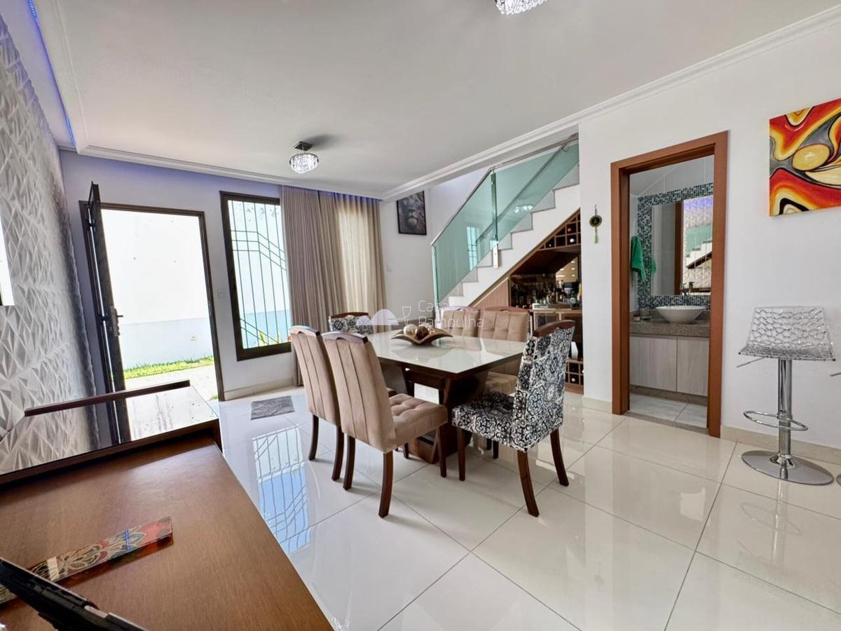 Casa, Trevo, 3 Quartos, 3 Vagas, 1 Suíte