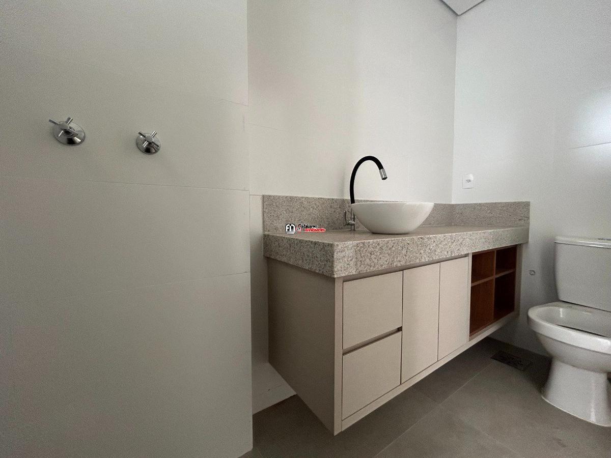 Apartamento, Castelo, 4 Quartos, 2 Vagas, 1 Suíte
