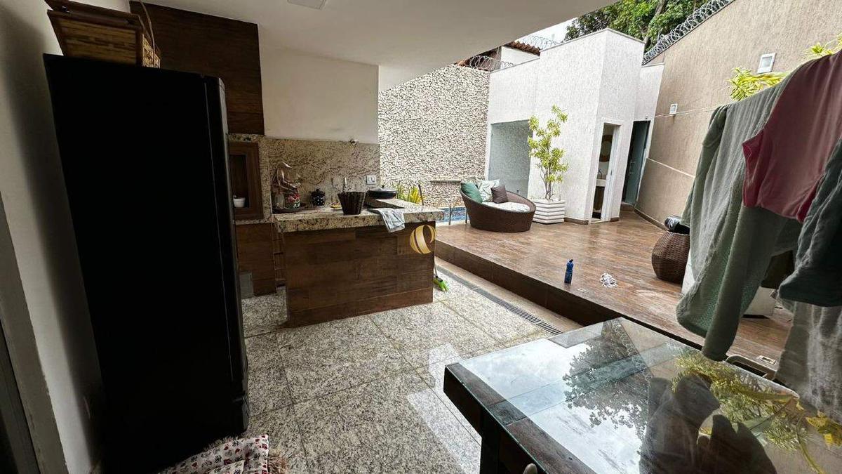 Casa, São Dimas, 3 Quartos, 2 Vagas, 2 Suítes
