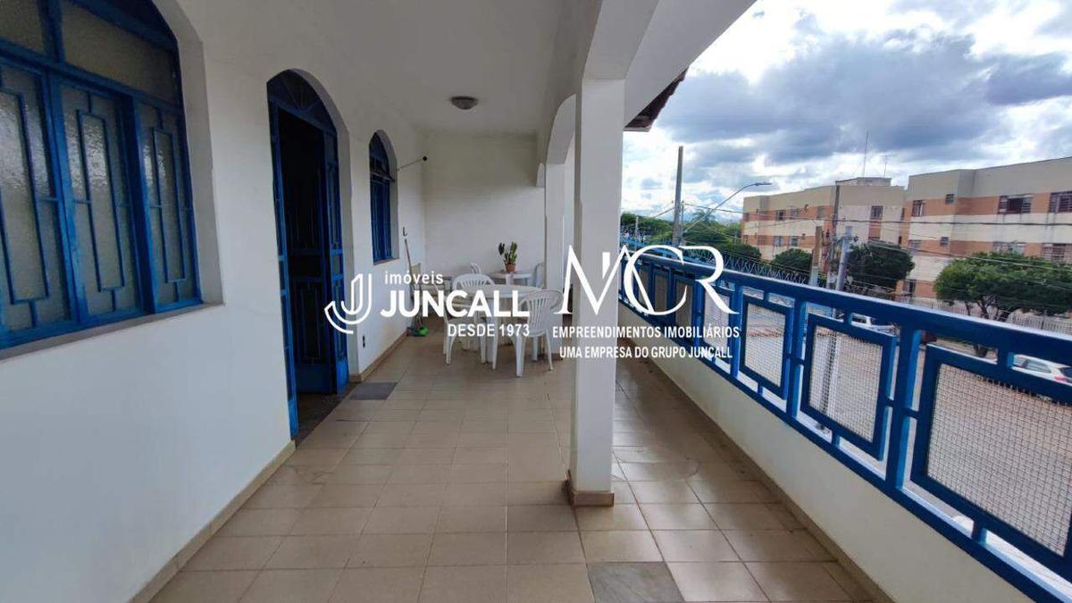 Casa, Serrano, 2 Quartos, 10 Vagas, 1 Suíte