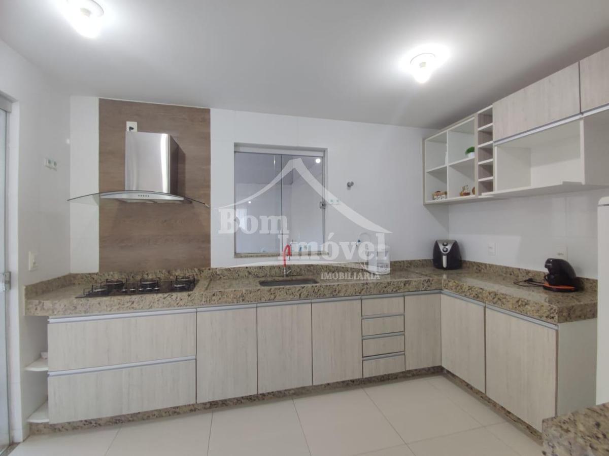 Apartamento, Centro, 2 Quartos, 2 Vagas