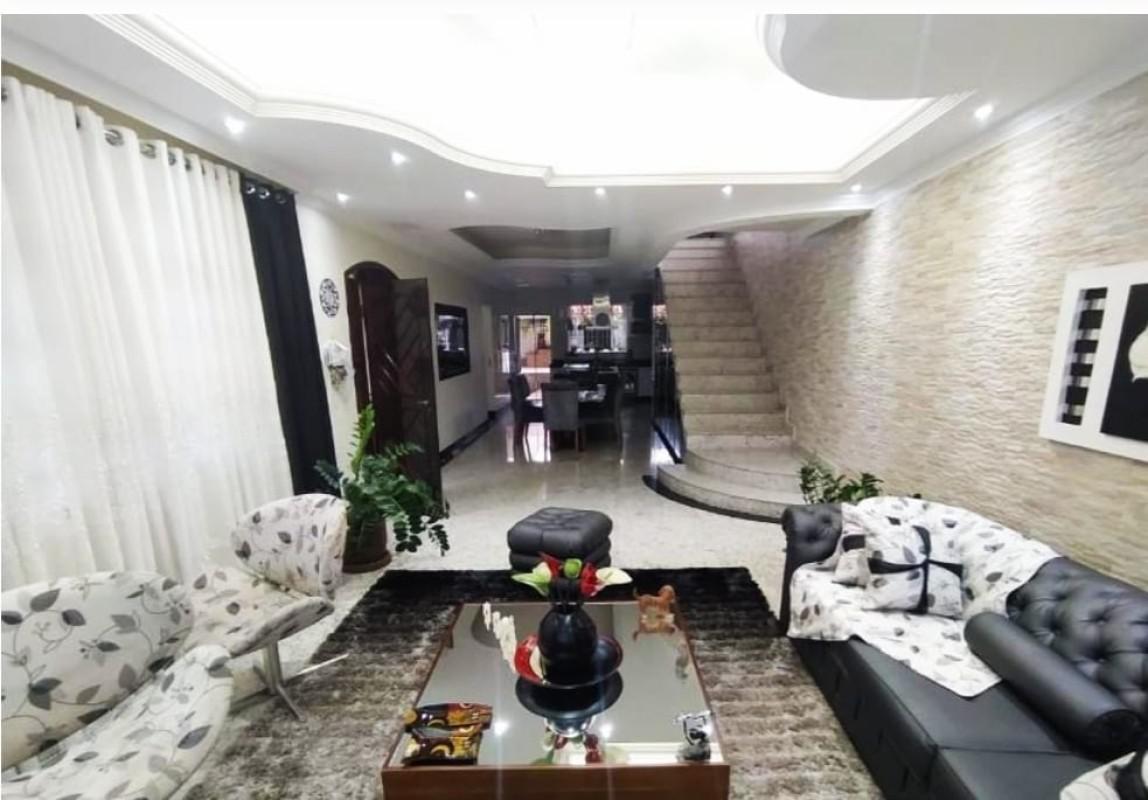 Casa, São Geraldo, 6 Quartos, 5 Vagas, 2 Suítes