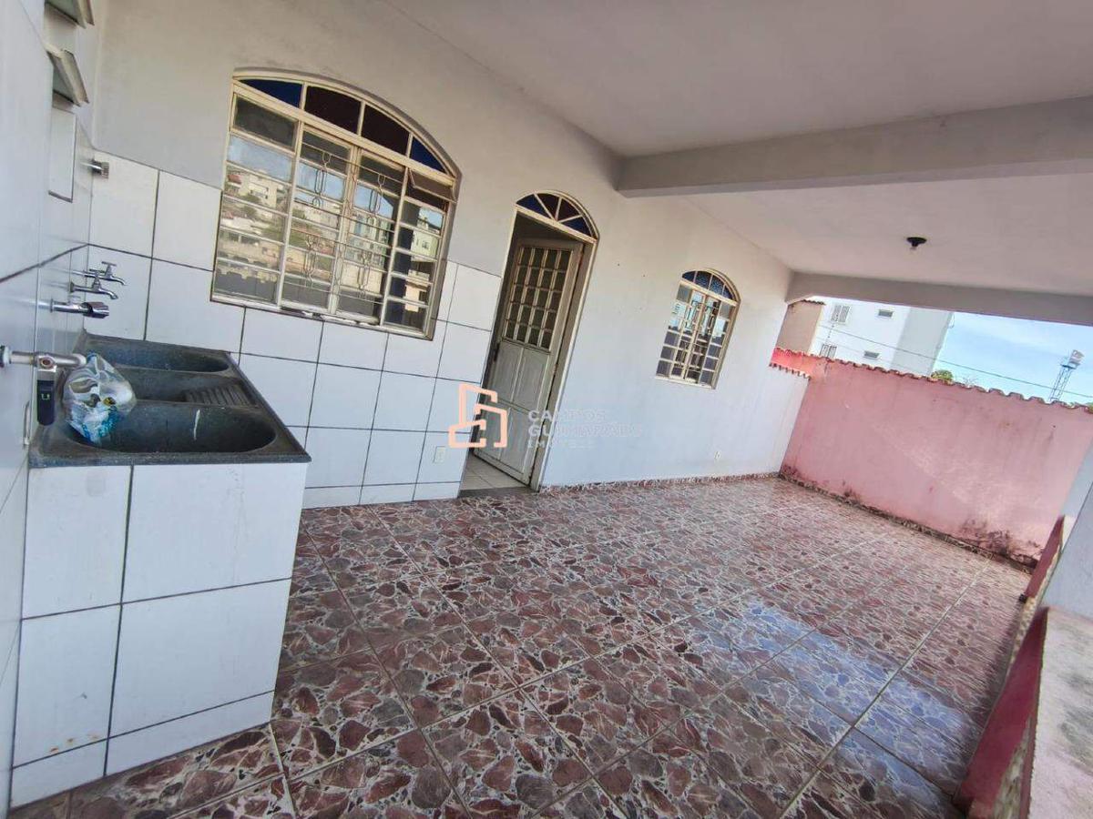 Casa, Eldorado, 6 Quartos, 2 Vagas