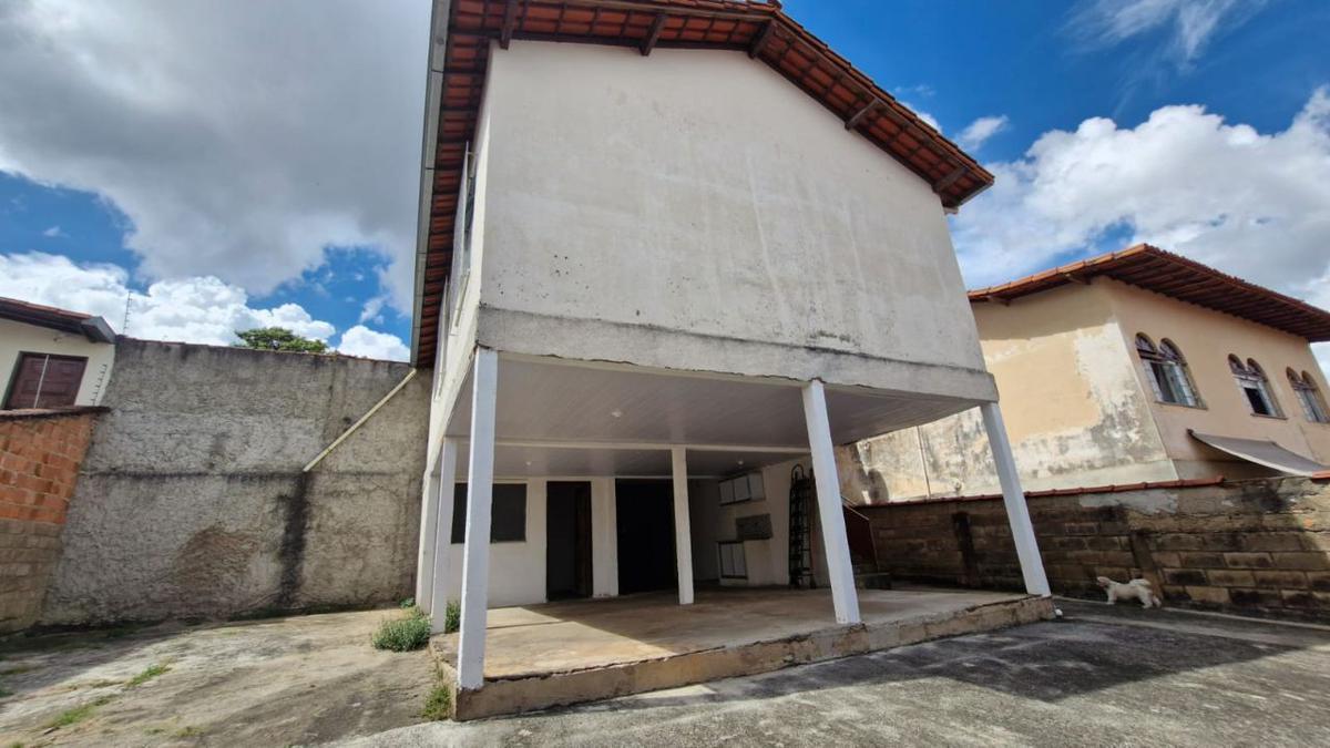 Casa, Alípio de Melo, 3 Quartos, 4 Vagas