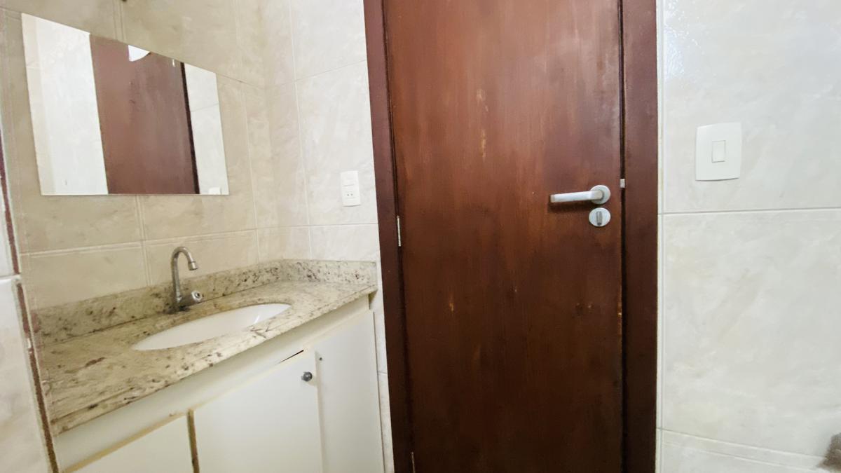 Casa, Castelo, 4 Quartos, 2 Vagas, 2 Suítes